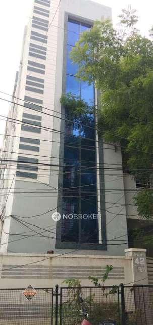 4+ BHK Flat In Standalone Building  For Sale  In Manikonda Jagir, 