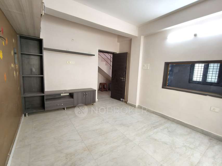 4+ BHK Flat In Standalone Building  For Sale  In Manikonda Jagir, 