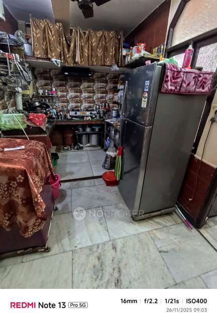 3 BHK Flat In Gali Babu Ram Kucha Pati Ram Sita Ram Bazaar For Sale  In Sita Ram Bazar