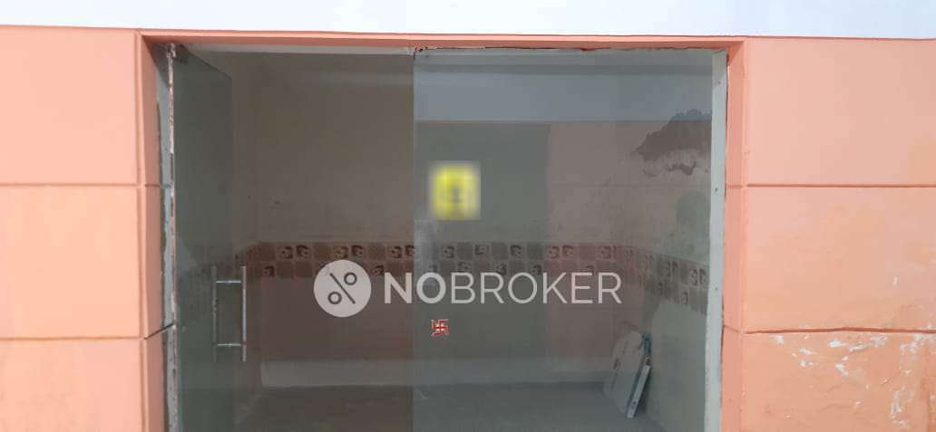 Shop in Pratap Vihar, Ghaziabad for sale 