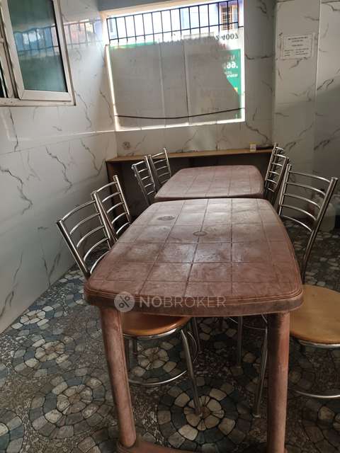 PG for Boys in Navalur Fish Market