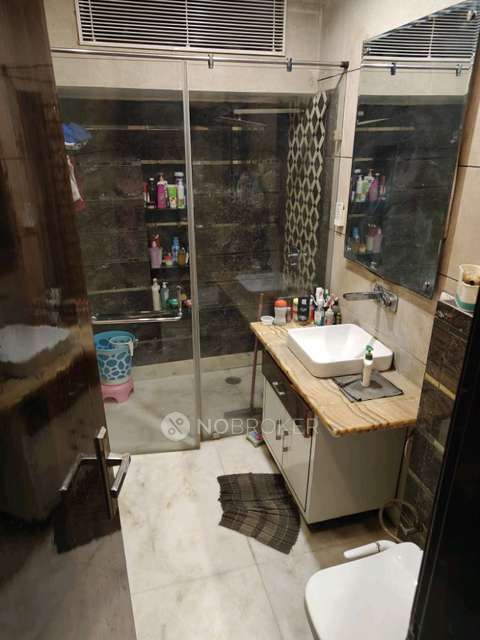 2 BHK Flat In Road No 26 East Punjabi Bagh For Sale  In Punjabi Bagh