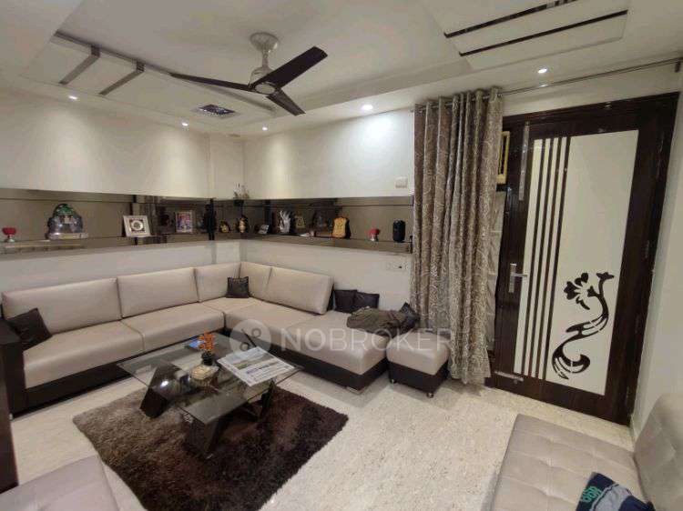 2 BHK Flat In Road No 26 East Punjabi Bagh For Sale  In Punjabi Bagh