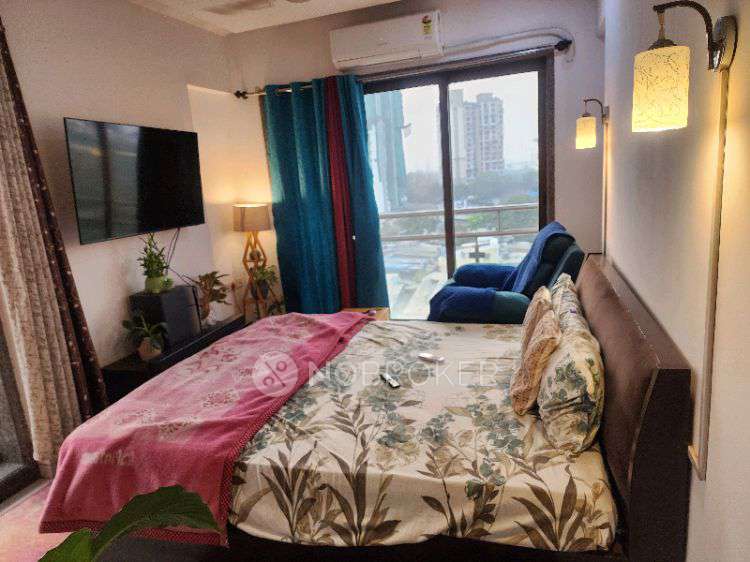 Single Room for Male In 2 BHK  In Meminath Luxuria In 49, Mhada Rd, Sv Patel Nagar, Andheri West, Mumbai, Maharashtra 400053, India