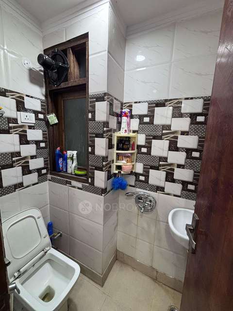 2 BHK Flat For Sale  In Kalkaji