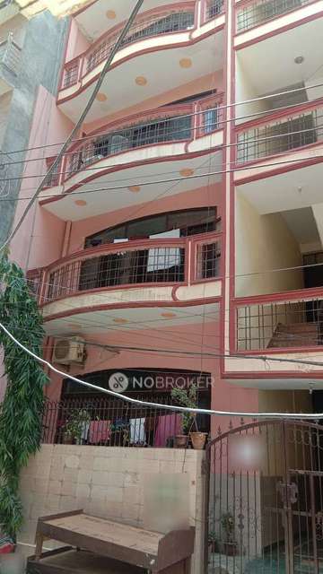 PG for Boys in Sector 38