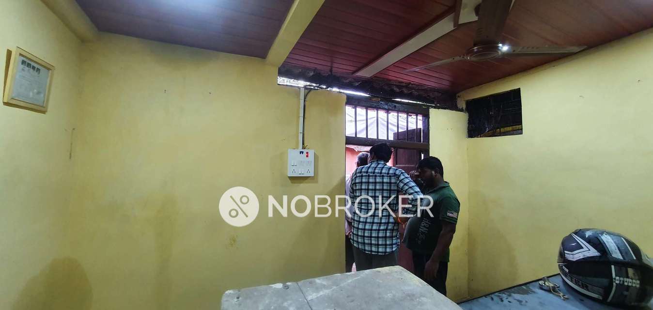 Shop in Tardeo, Mumbai for sale 