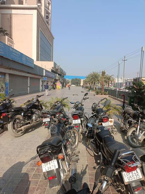 4 BHK Flat In Stellar One Phase 1  For Sale  In Bisrakh Jalalpur