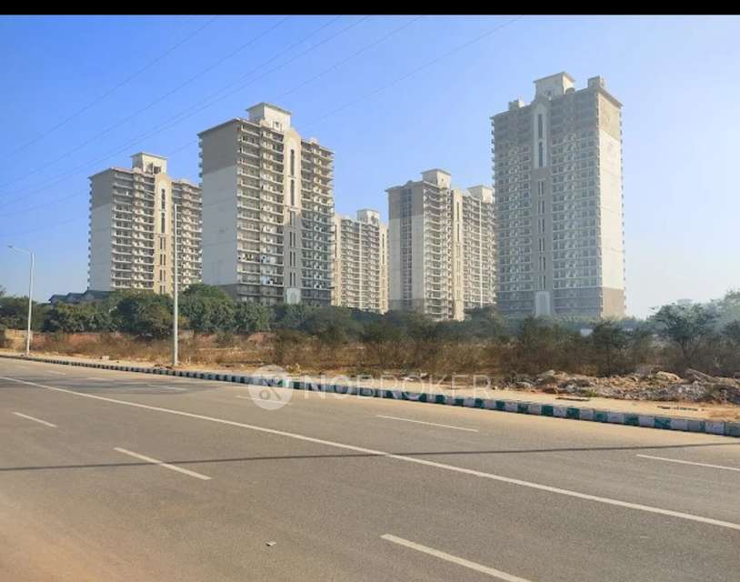 3 BHK Flat In Dlf Express Greens for Rent  In Manesar