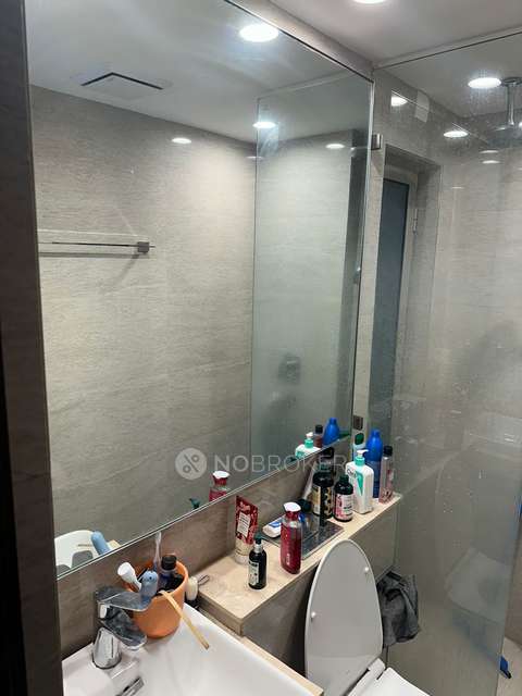 1 BHK Flat In Hiranandani Regent Hill  For Sale  In Powai