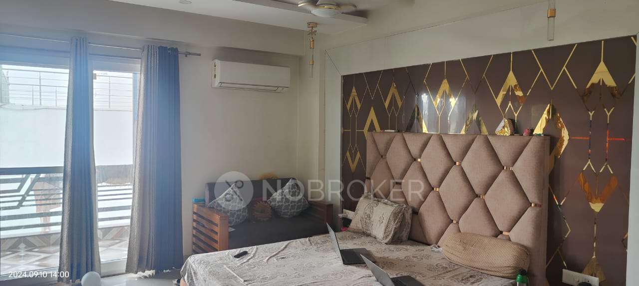 4 BHK Flat In Standalone Building  For Sale  In Sector 82