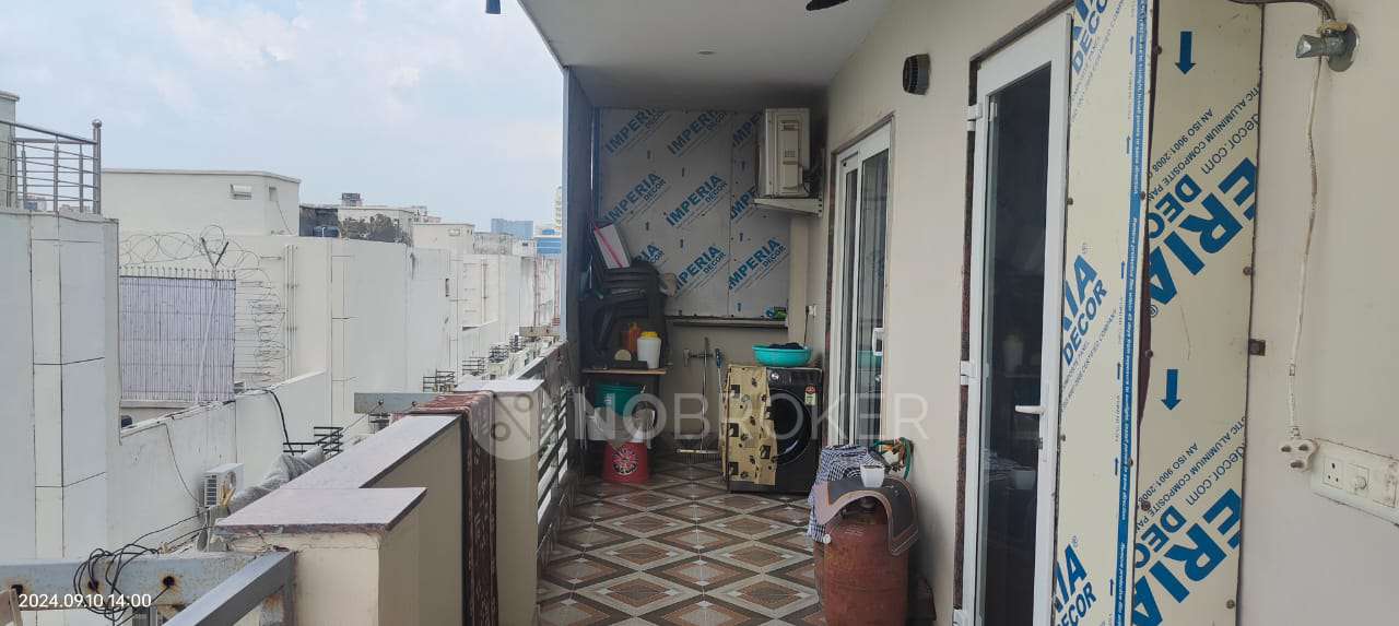 4 BHK Flat In Standalone Building  For Sale  In Sector 82