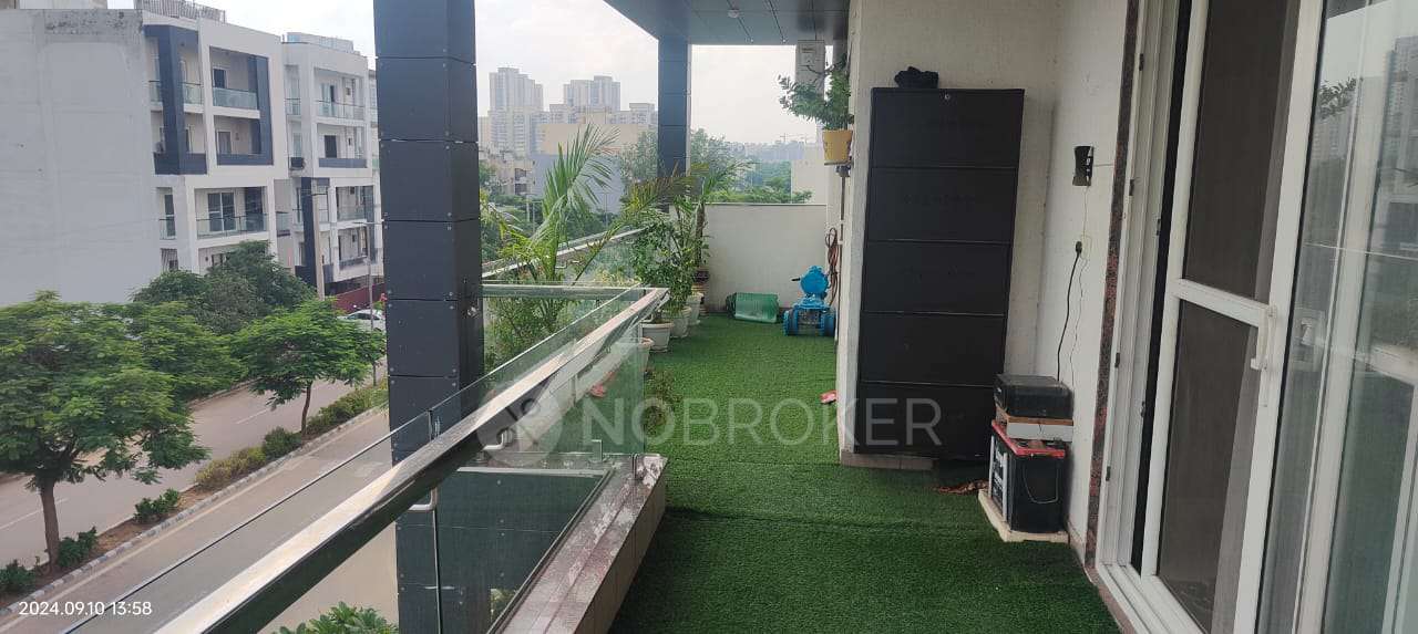 4 BHK Flat In Standalone Building  For Sale  In Sector 82