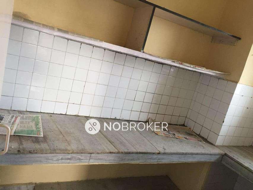 2 BHK Flat In Himagiri Apartment For Sale  In Kaushambi