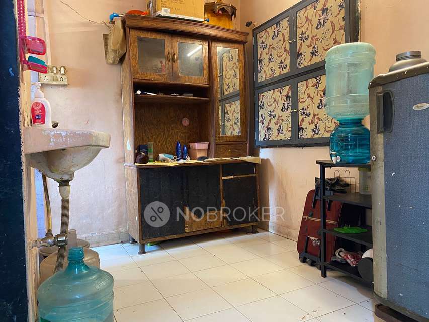 PG for Boys in Amber Builduing