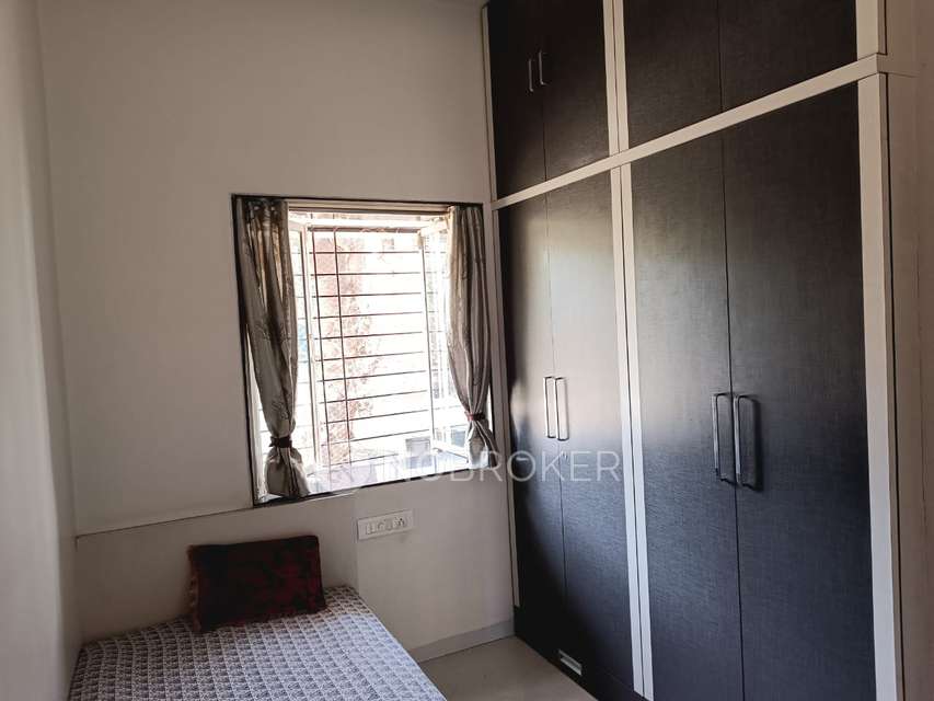 2 BHK Flat In Gul Society For Sale  In Camp