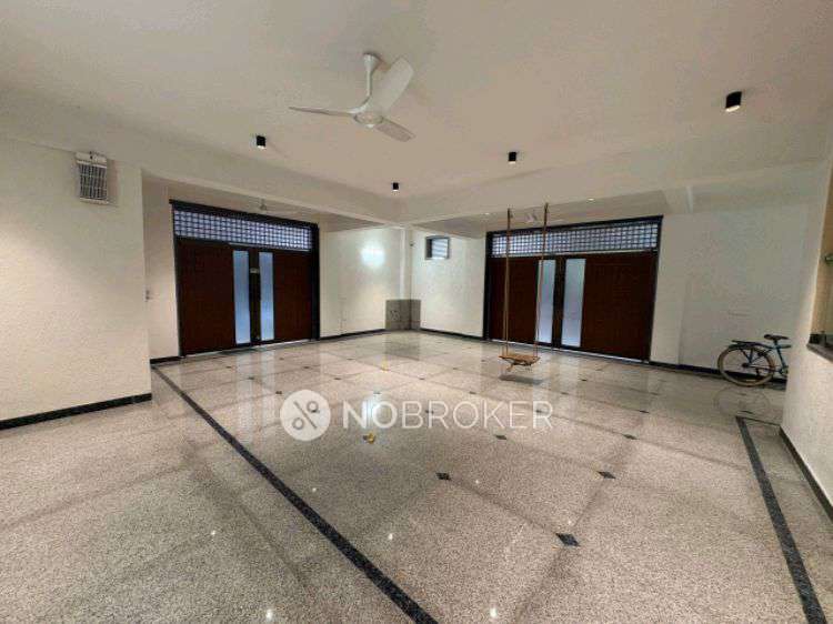 4+ BHK House For Sale  In Ashok Vihar Phase Ii