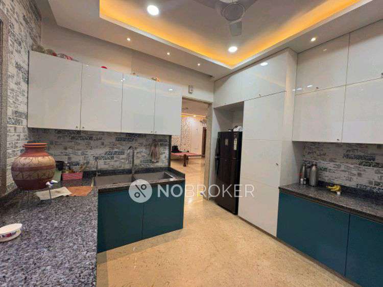 4+ BHK House For Sale  In Ashok Vihar Phase Ii
