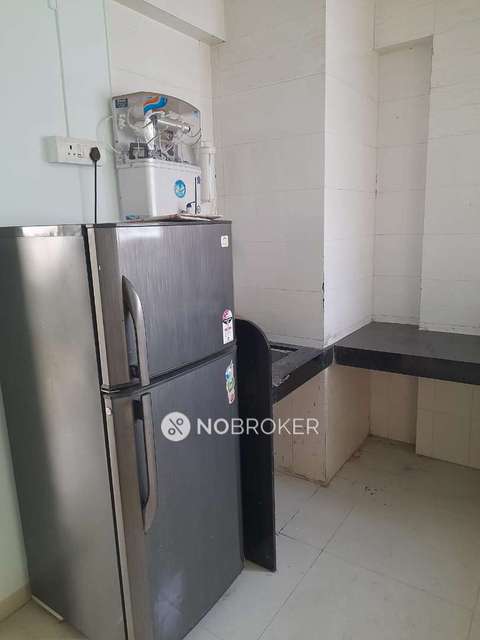 Single Room for Female In 1 BHK  In Erandwane