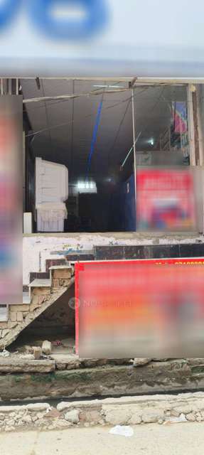 Commercial Property in Nai Basti Dundahera, Ghaziabad for Rent 