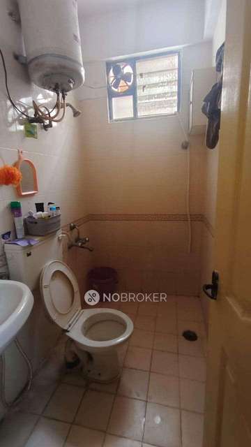 2 BHK Flat In Roopen Comforts Apartment For Sale  In Bommanahalli