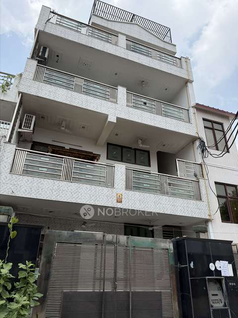 4+ BHK House For Sale  In Sector 9
