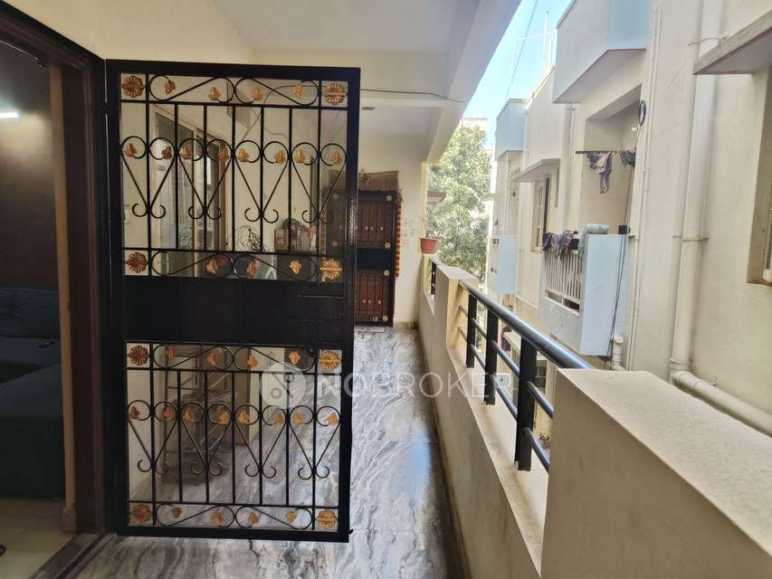 2 BHK Flat In S R Manor For Sale  In Munnekollal