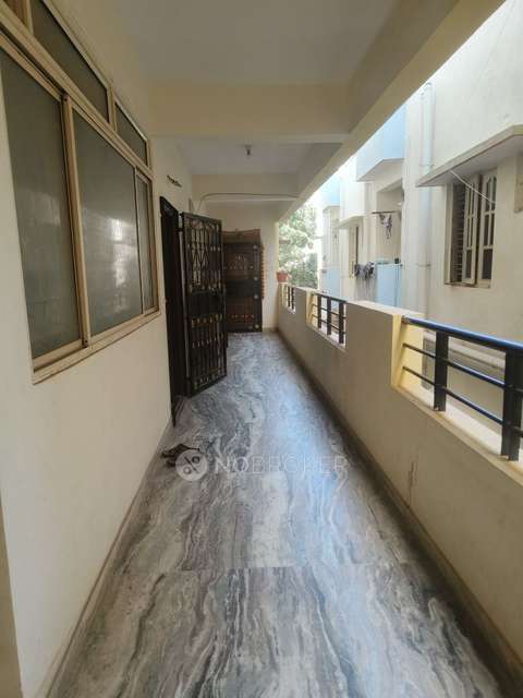 2 BHK Flat In S R Manor For Sale  In Munnekollal
