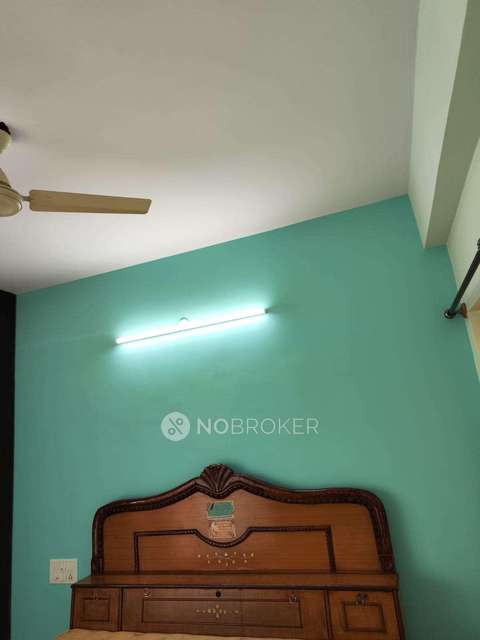 2 BHK Flat In S R Manor,munnekollala For Sale  In Sr Manor Apartment