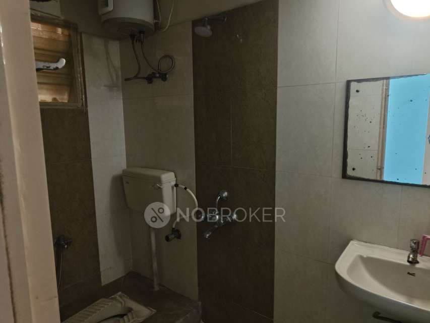 2 BHK Flat In S R Manor For Sale  In Munnekollal