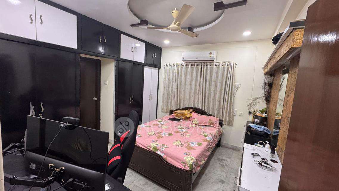 3 BHK Flat In Sri Tirumala Homes Block 2 For Sale  In Old Bowenpally