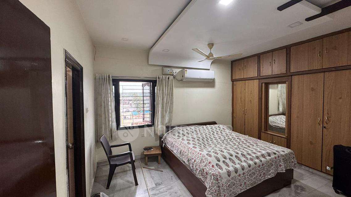 3 BHK Flat In Sri Tirumala Homes Block 2 For Sale  In Old Bowenpally