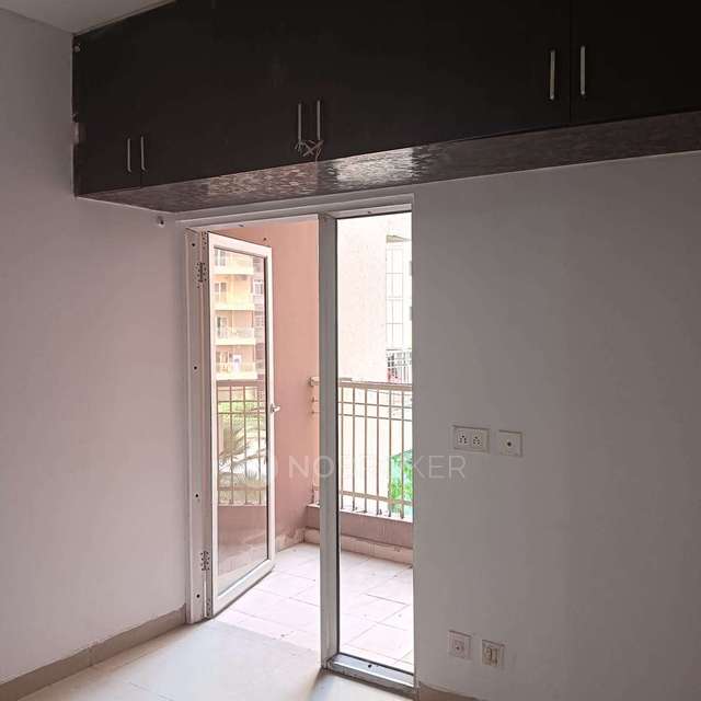 2 BHK Flat In Ajnara Homes,  For Sale  In Bhangel