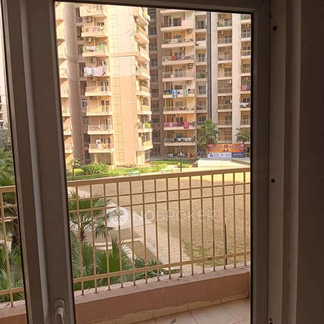 2 BHK Flat In Ajnara Homes,  For Sale  In Bhangel