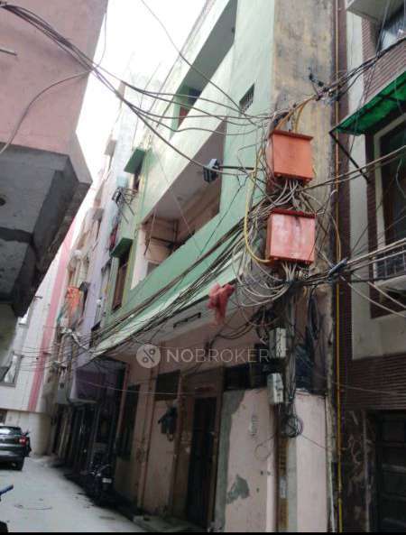 2 BHK Flat In House for Rent  In Rohtash Nagar, Shahdara