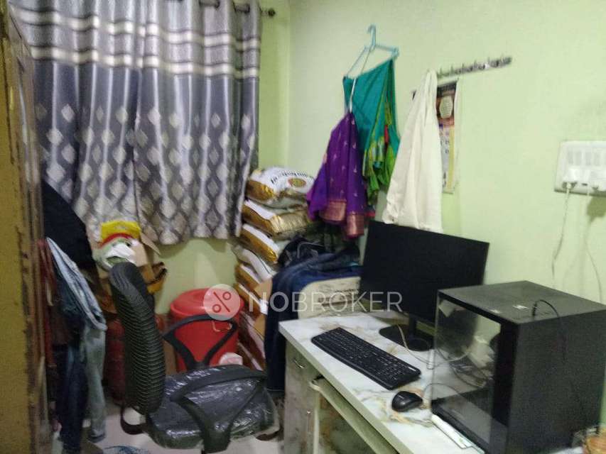 1 BHK House For Sale  In  Malad West