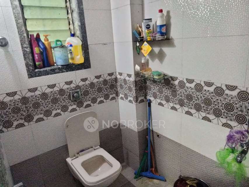 1 BHK House For Sale  In  Malad West