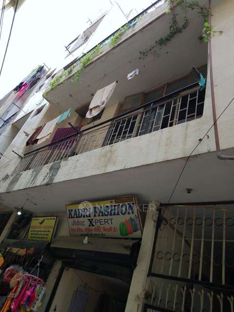 1 BHK Flat In Standalone Building  for Rent  In Govindpuri