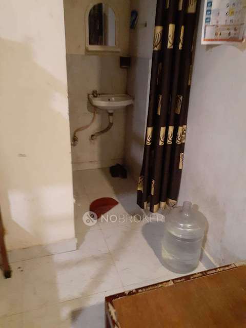 PG for Girls in Shaniwar Peth