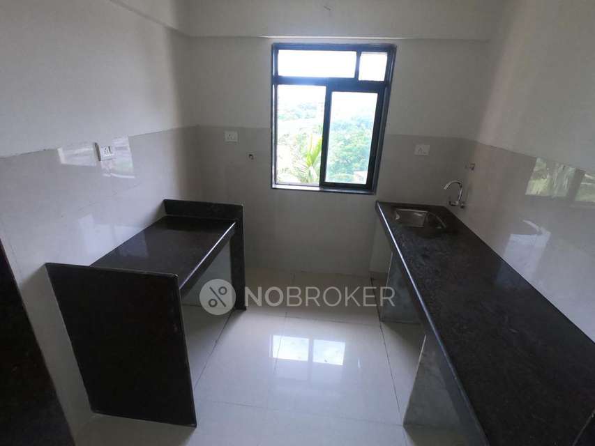 2 BHK Flat In Crystal Armus, Chembur For Sale  In Chembur