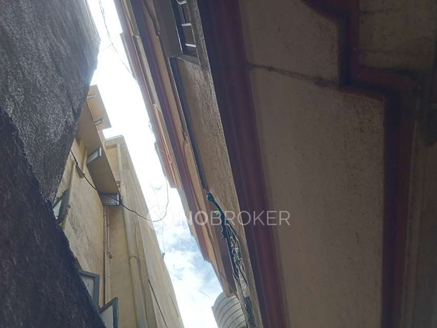 4+ BHK House For Sale  In Halasuru