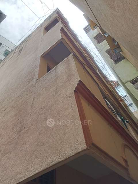 4+ BHK House For Sale  In Halasuru