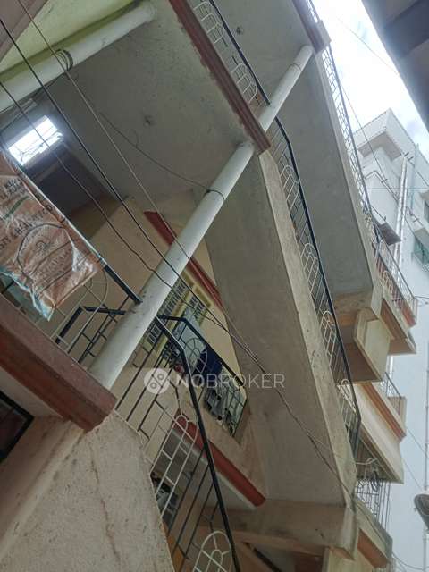 4+ BHK House For Sale  In Halasuru