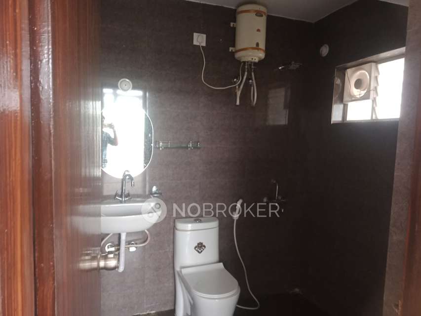 3 BHK Flat In Mayfair Apartments For Sale  In Banjara Hills