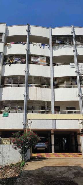 3 BHK Flat In Ganeah Society For Sale  In More Vasti, Manjari Bk.