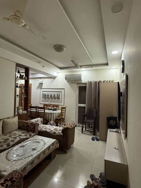 3 BHK Flat In Panchsheel Greens 2 For Sale  In Panchsheel Greens 2