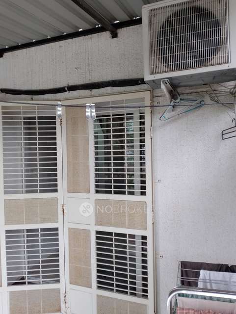 2 BHK Flat In Greenfield Cooperative Housing Society, Greenfield Cooperative Housing Society For Sale  In Amanora Park Town