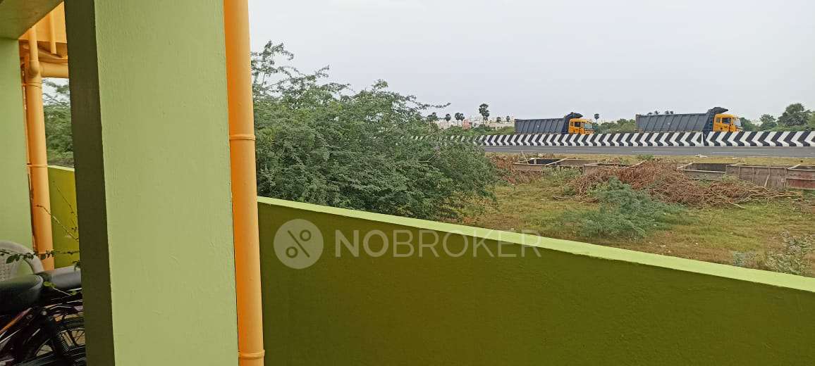 2 BHK Flat In Padmavathy Flats For Sale  In Selaiyur