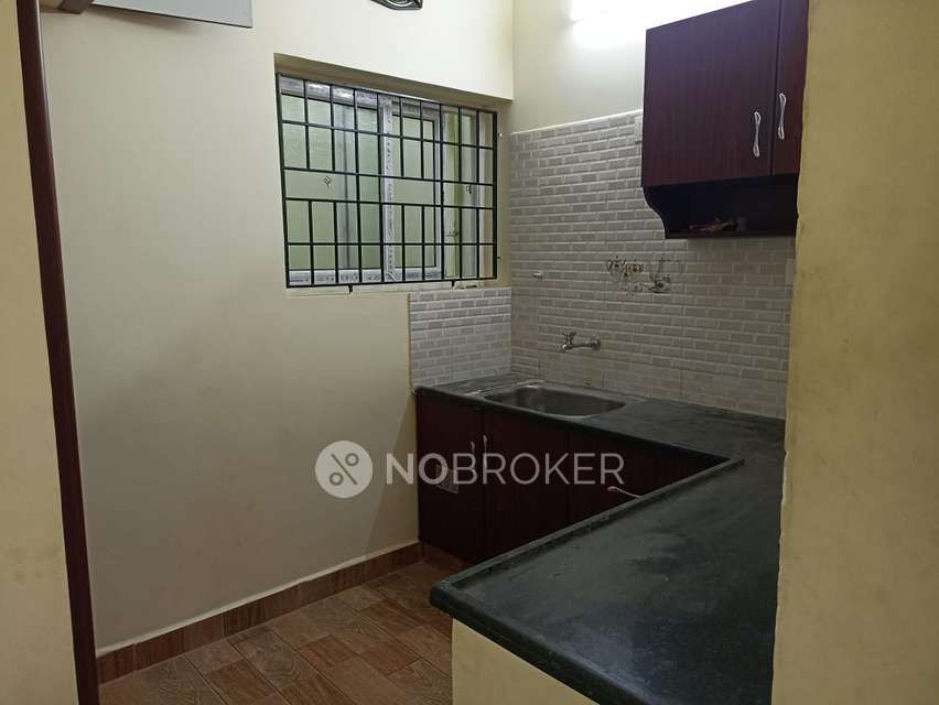 2 BHK Flat In Padmavathy Flats For Sale  In Selaiyur