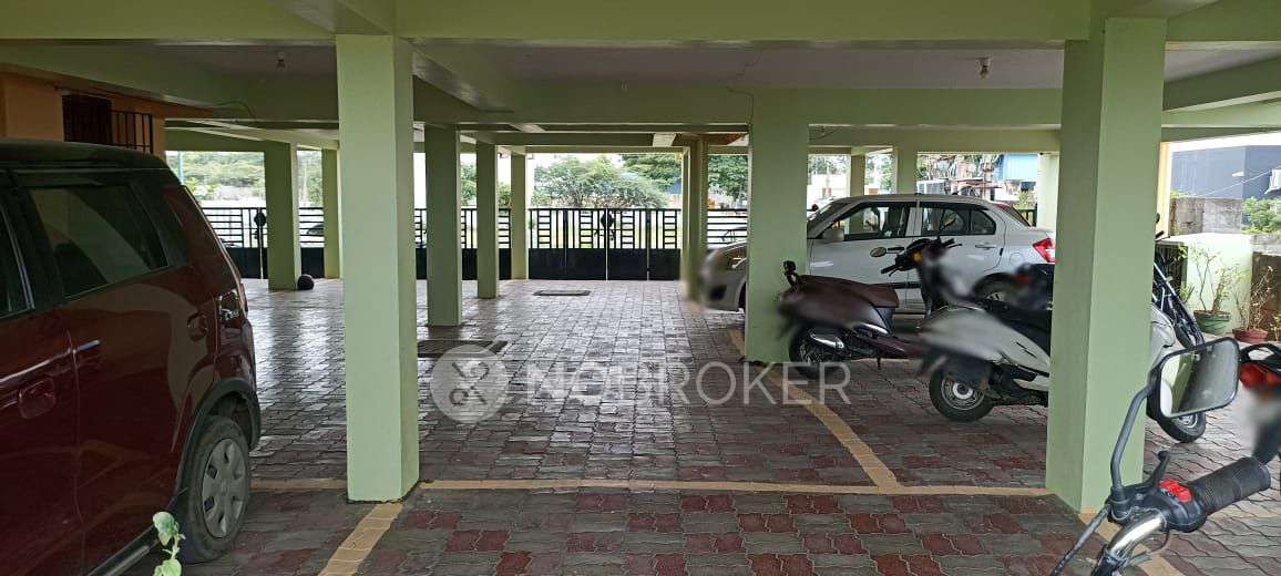 2 BHK Flat In Padmavathy Flats For Sale  In Selaiyur